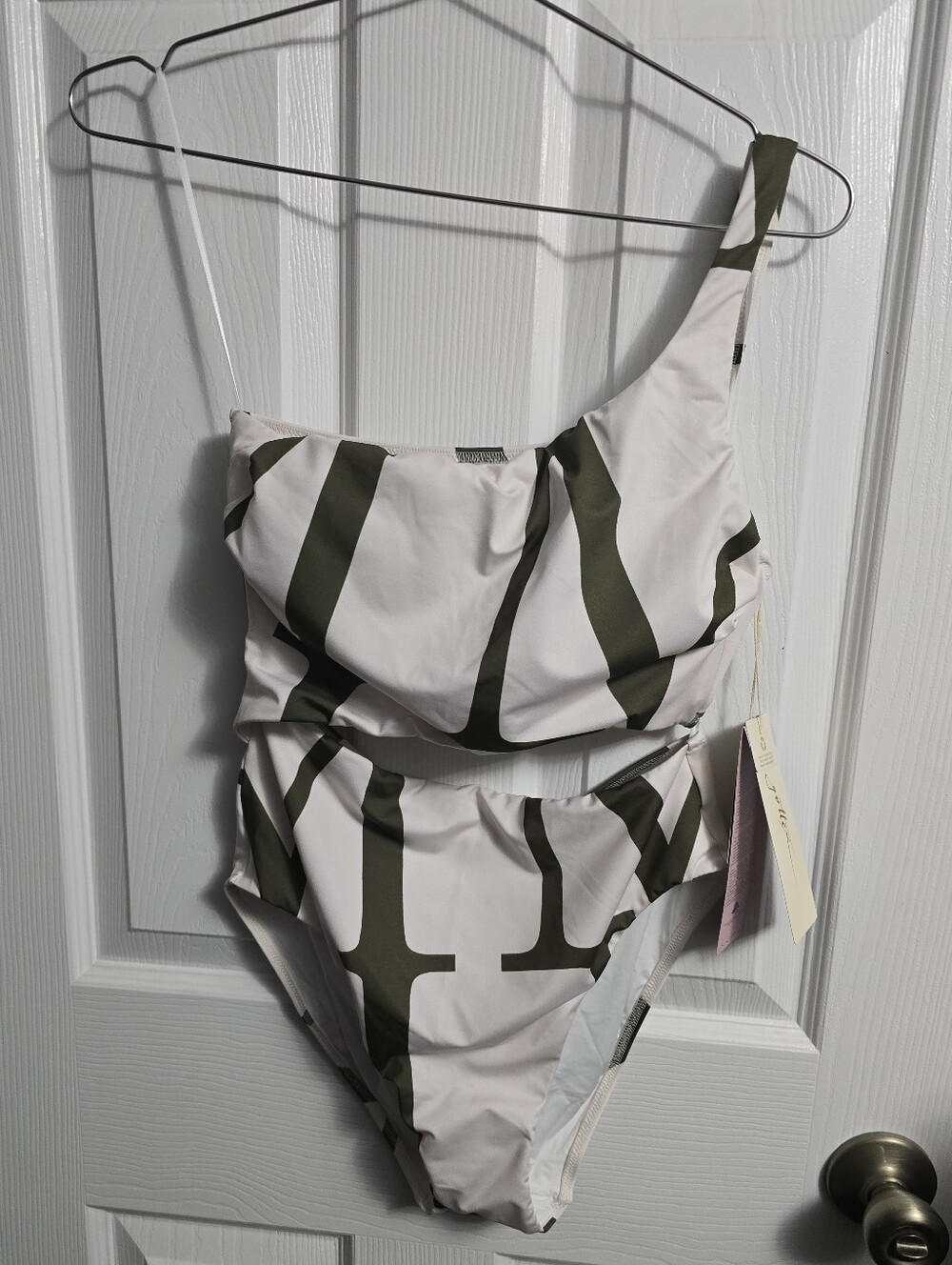 Gottex Luma Signature Olive Cream One Shoulder Cut Out One Piece Swimsuit NWT 8